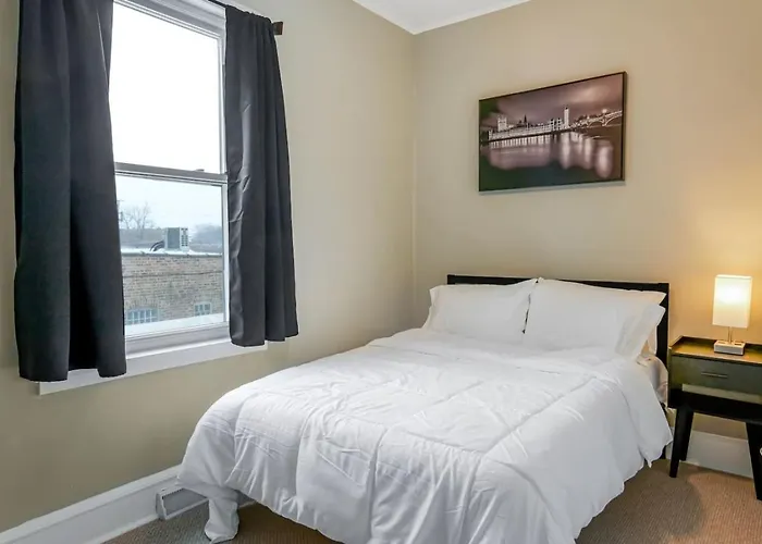 Cozy&lux 2bd Near City&airport